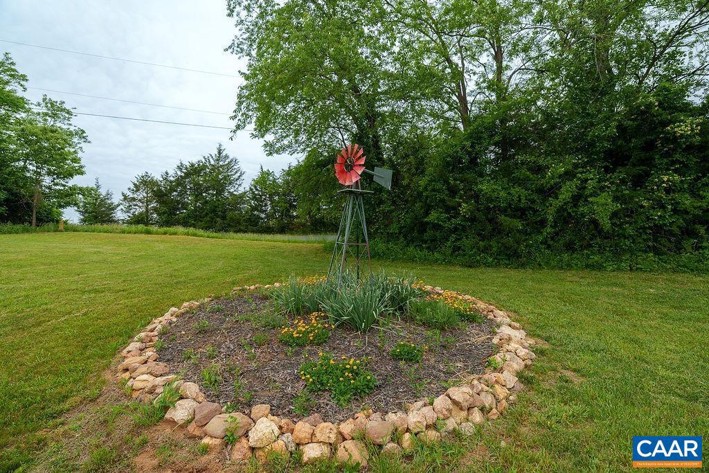 763 FINDLAY MOUNTAIN RD, SHIPMAN, Virginia 22971, 3 Bedrooms Bedrooms, ,2 BathroomsBathrooms,Residential,For sale,763 FINDLAY MOUNTAIN RD,664549 MLS # 664549