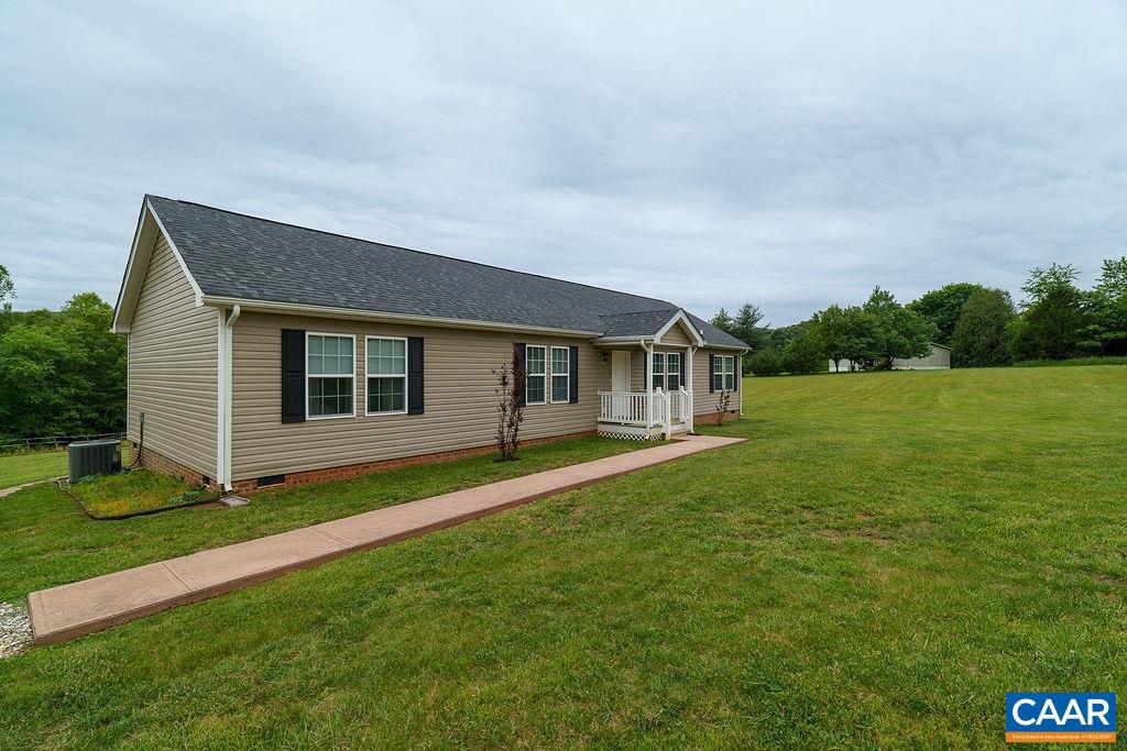 763 FINDLAY MOUNTAIN RD, SHIPMAN, Virginia 22971, 3 Bedrooms Bedrooms, ,2 BathroomsBathrooms,Residential,For sale,763 FINDLAY MOUNTAIN RD,664549 MLS # 664549