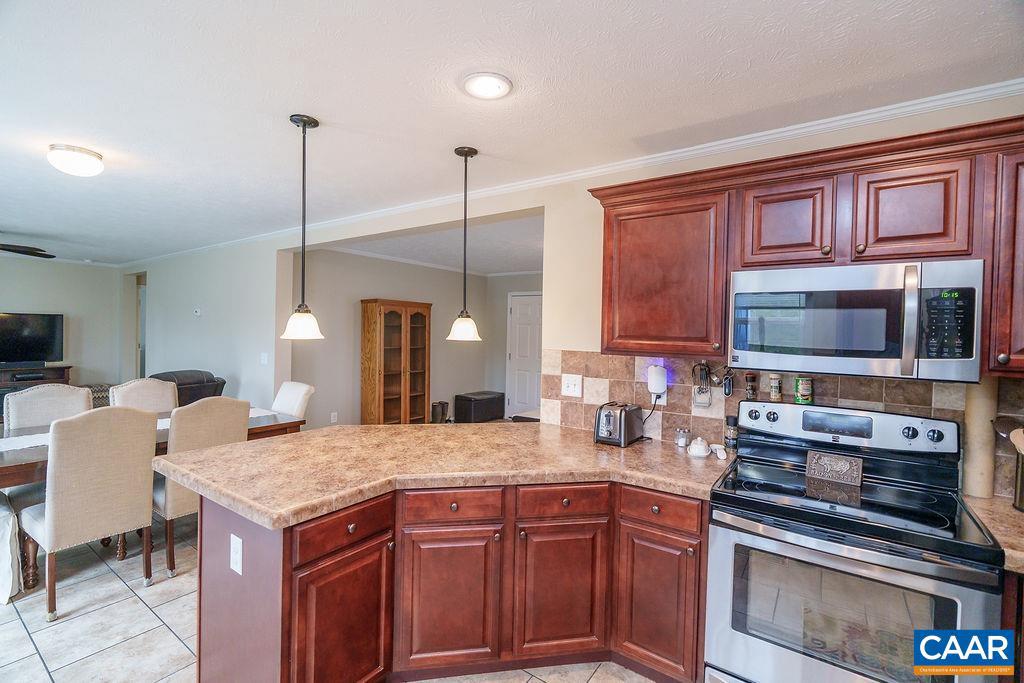 763 FINDLAY MOUNTAIN RD, SHIPMAN, Virginia 22971, 3 Bedrooms Bedrooms, ,2 BathroomsBathrooms,Residential,For sale,763 FINDLAY MOUNTAIN RD,664549 MLS # 664549