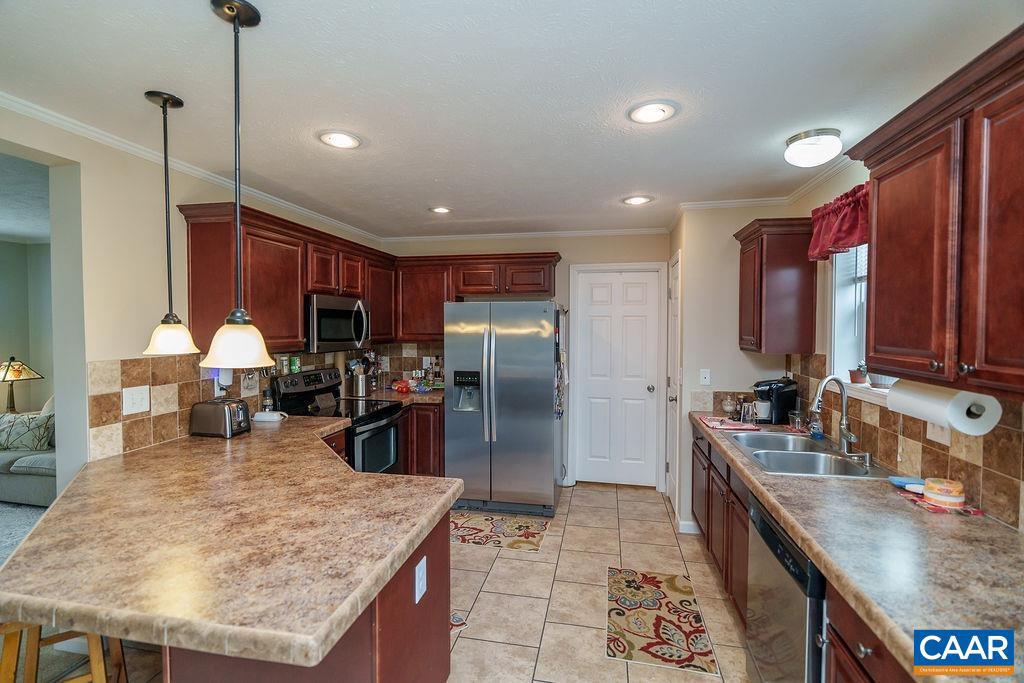 763 FINDLAY MOUNTAIN RD, SHIPMAN, Virginia 22971, 3 Bedrooms Bedrooms, ,2 BathroomsBathrooms,Residential,For sale,763 FINDLAY MOUNTAIN RD,664549 MLS # 664549