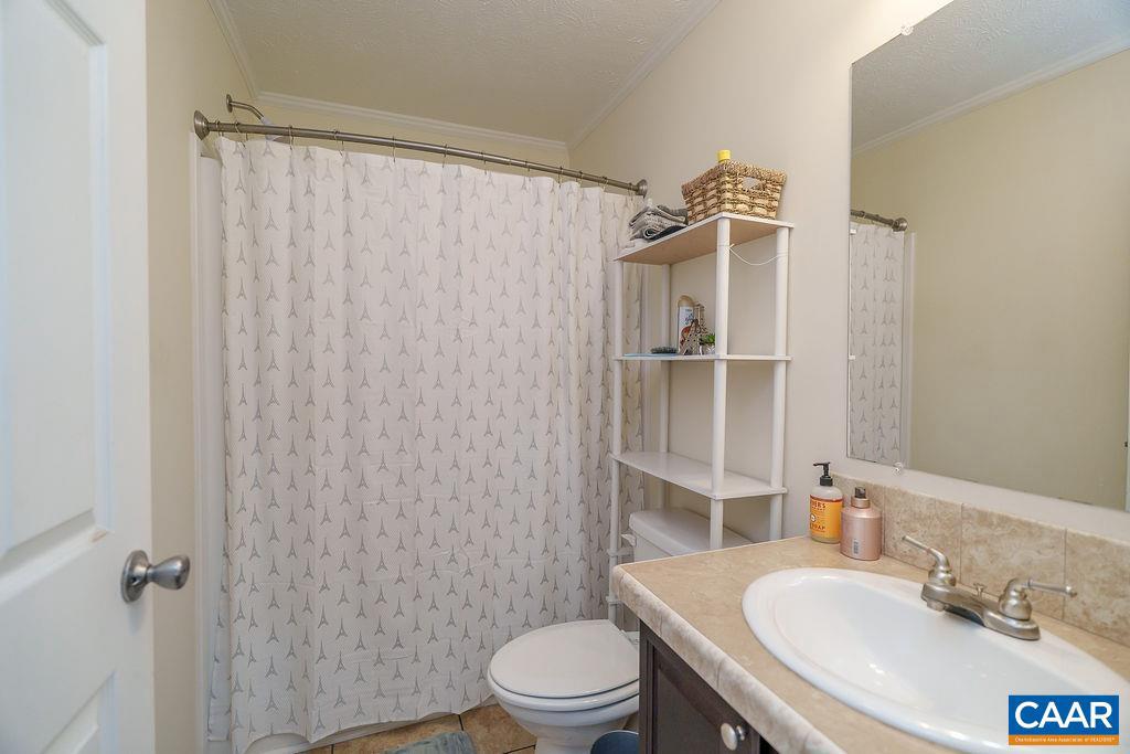 763 FINDLAY MOUNTAIN RD, SHIPMAN, Virginia 22971, 3 Bedrooms Bedrooms, ,2 BathroomsBathrooms,Residential,For sale,763 FINDLAY MOUNTAIN RD,664549 MLS # 664549