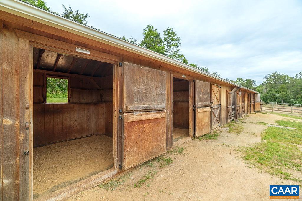 763 FINDLAY MOUNTAIN RD, SHIPMAN, Virginia 22971, 3 Bedrooms Bedrooms, ,2 BathroomsBathrooms,Residential,For sale,763 FINDLAY MOUNTAIN RD,664549 MLS # 664549