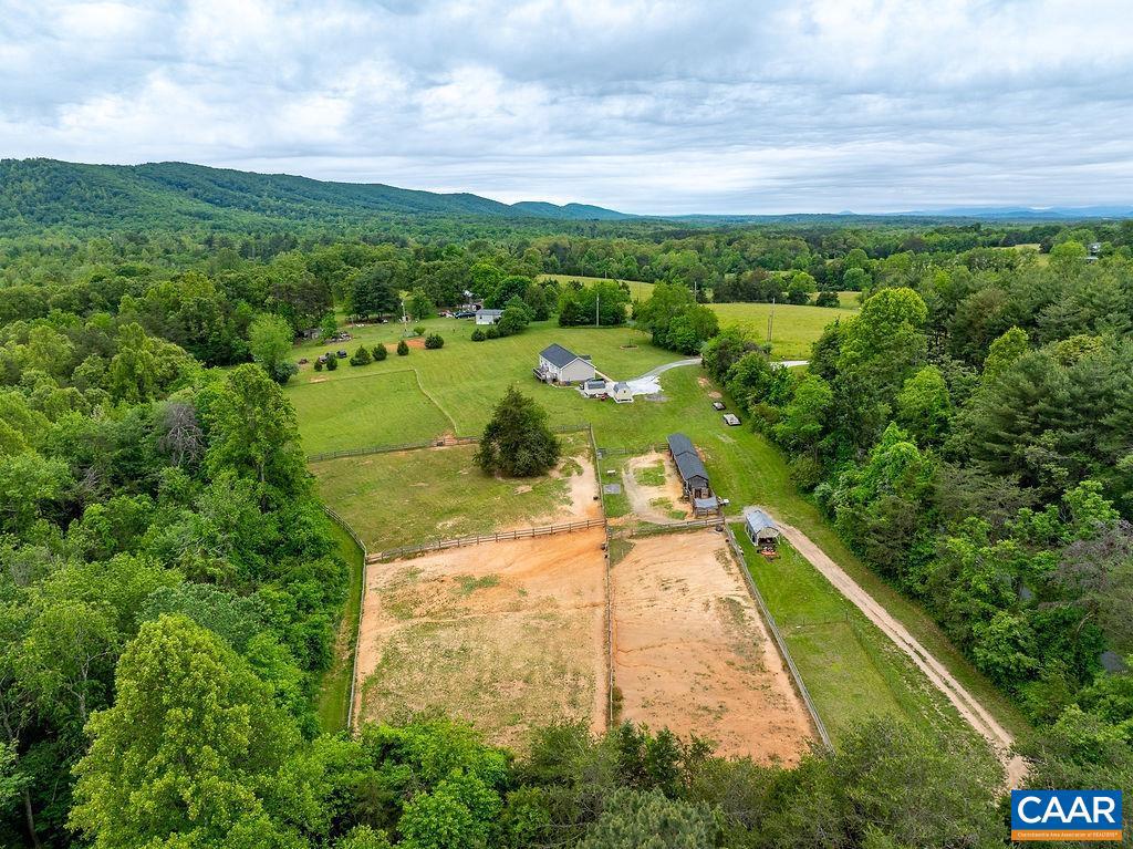 763 FINDLAY MOUNTAIN RD, SHIPMAN, Virginia 22971, 3 Bedrooms Bedrooms, ,2 BathroomsBathrooms,Residential,For sale,763 FINDLAY MOUNTAIN RD,664549 MLS # 664549