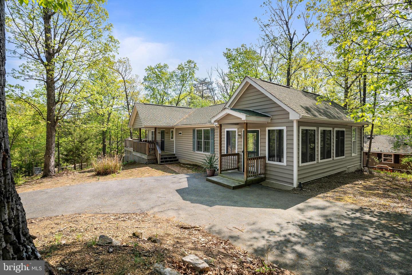 392 PASSAGE LN, MC GAHEYSVILLE, Virginia 22840, 3 Bedrooms Bedrooms, ,2 BathroomsBathrooms,Residential,For sale,392 PASSAGE LN,VARO2002302 MLS # VARO2002302
