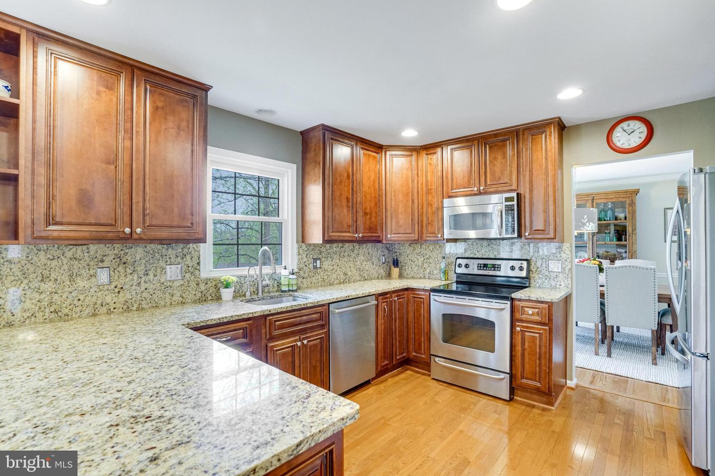 8414 SWEET PINE CT, SPRINGFIELD, Virginia 22153, 5 Bedrooms Bedrooms, ,3 BathroomsBathrooms,Residential,For sale,8414 SWEET PINE CT,VAFX2204514 MLS # VAFX2204514