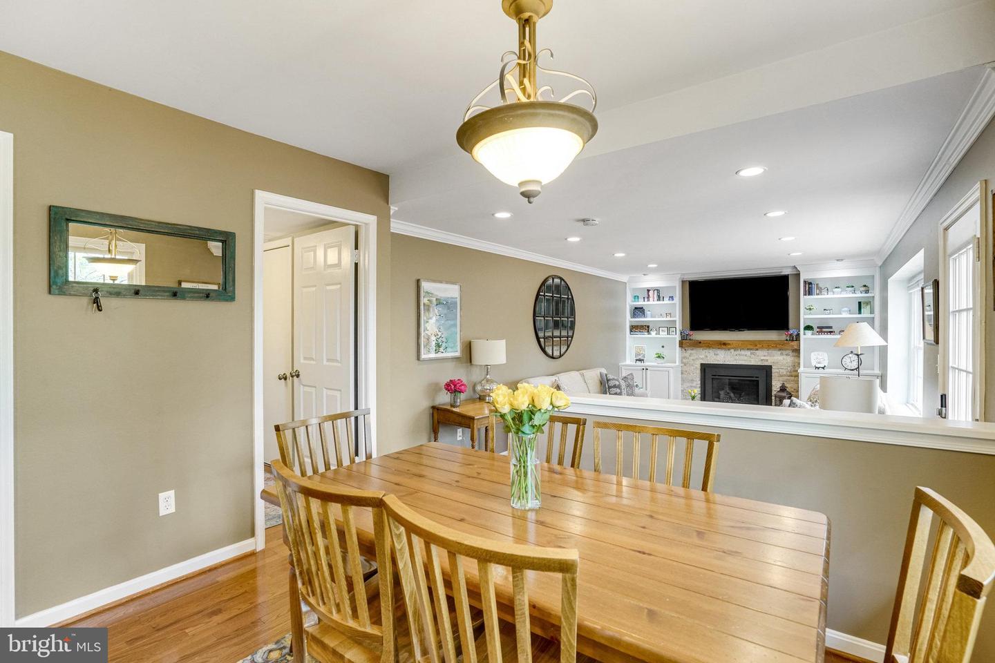 8414 SWEET PINE CT, SPRINGFIELD, Virginia 22153, 5 Bedrooms Bedrooms, ,3 BathroomsBathrooms,Residential,For sale,8414 SWEET PINE CT,VAFX2204514 MLS # VAFX2204514