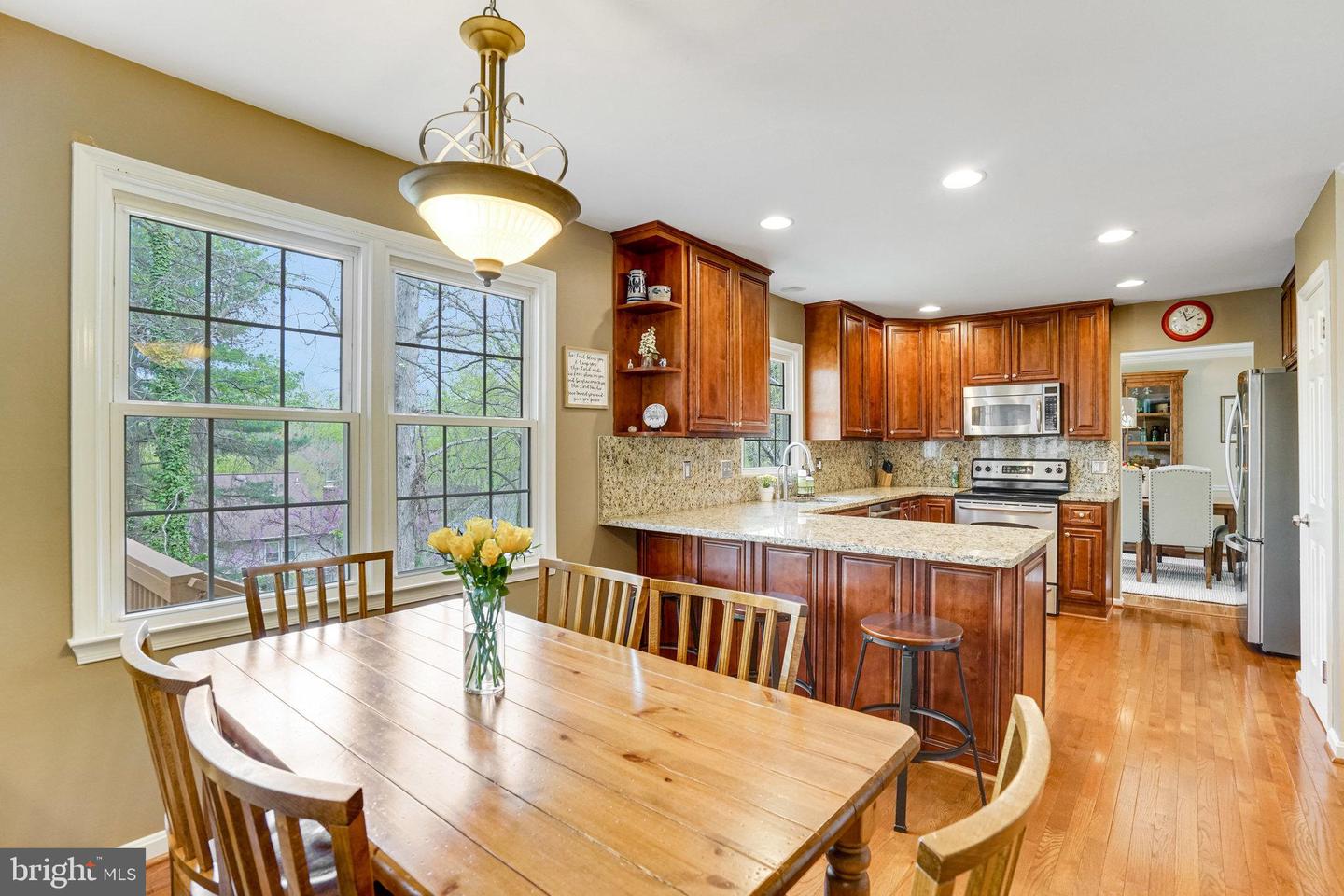8414 SWEET PINE CT, SPRINGFIELD, Virginia 22153, 5 Bedrooms Bedrooms, ,3 BathroomsBathrooms,Residential,For sale,8414 SWEET PINE CT,VAFX2204514 MLS # VAFX2204514