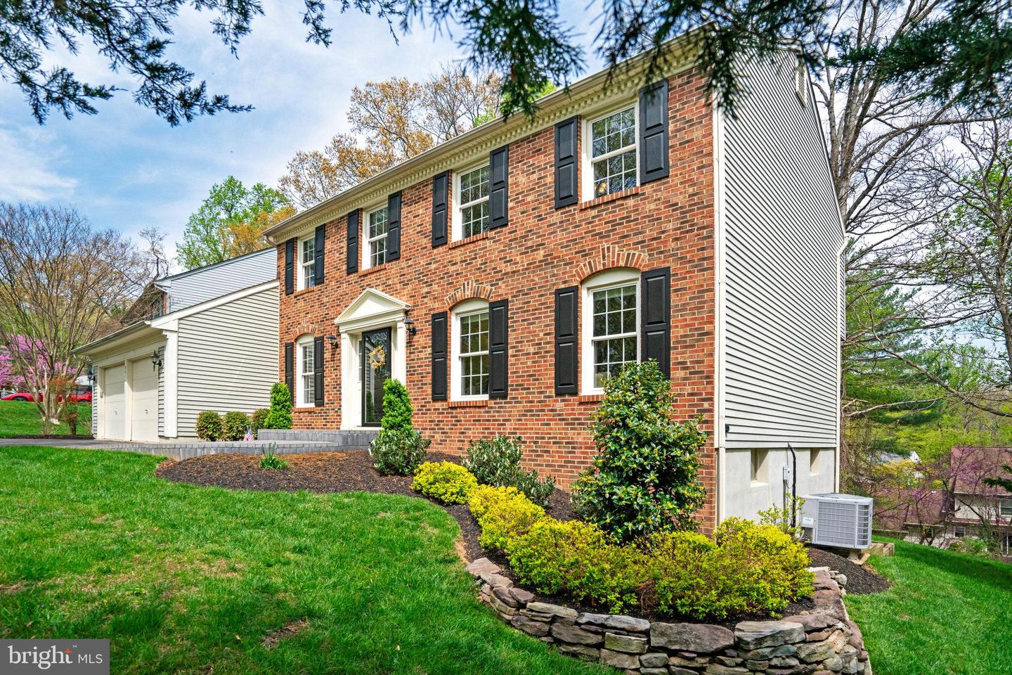 8414 SWEET PINE CT, SPRINGFIELD, Virginia 22153, 5 Bedrooms Bedrooms, ,3 BathroomsBathrooms,Residential,For sale,8414 SWEET PINE CT,VAFX2204514 MLS # VAFX2204514