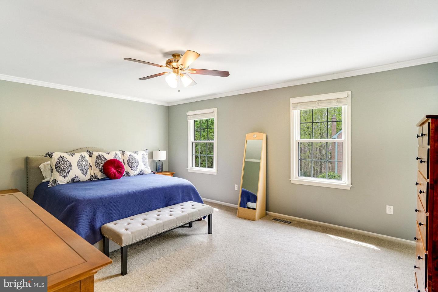 8414 SWEET PINE CT, SPRINGFIELD, Virginia 22153, 5 Bedrooms Bedrooms, ,3 BathroomsBathrooms,Residential,For sale,8414 SWEET PINE CT,VAFX2204514 MLS # VAFX2204514