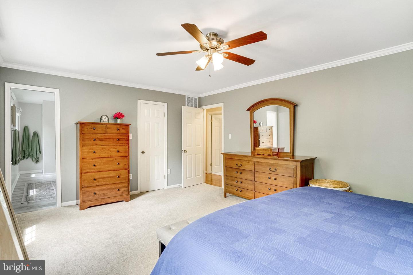 8414 SWEET PINE CT, SPRINGFIELD, Virginia 22153, 5 Bedrooms Bedrooms, ,3 BathroomsBathrooms,Residential,For sale,8414 SWEET PINE CT,VAFX2204514 MLS # VAFX2204514