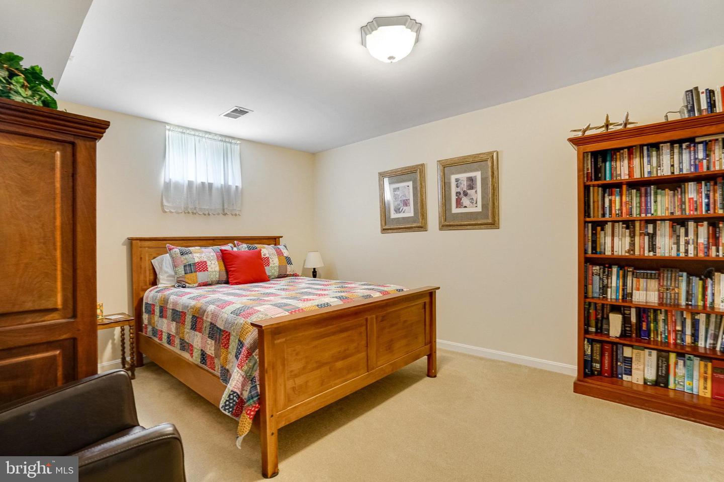8414 SWEET PINE CT, SPRINGFIELD, Virginia 22153, 5 Bedrooms Bedrooms, ,3 BathroomsBathrooms,Residential,For sale,8414 SWEET PINE CT,VAFX2204514 MLS # VAFX2204514
