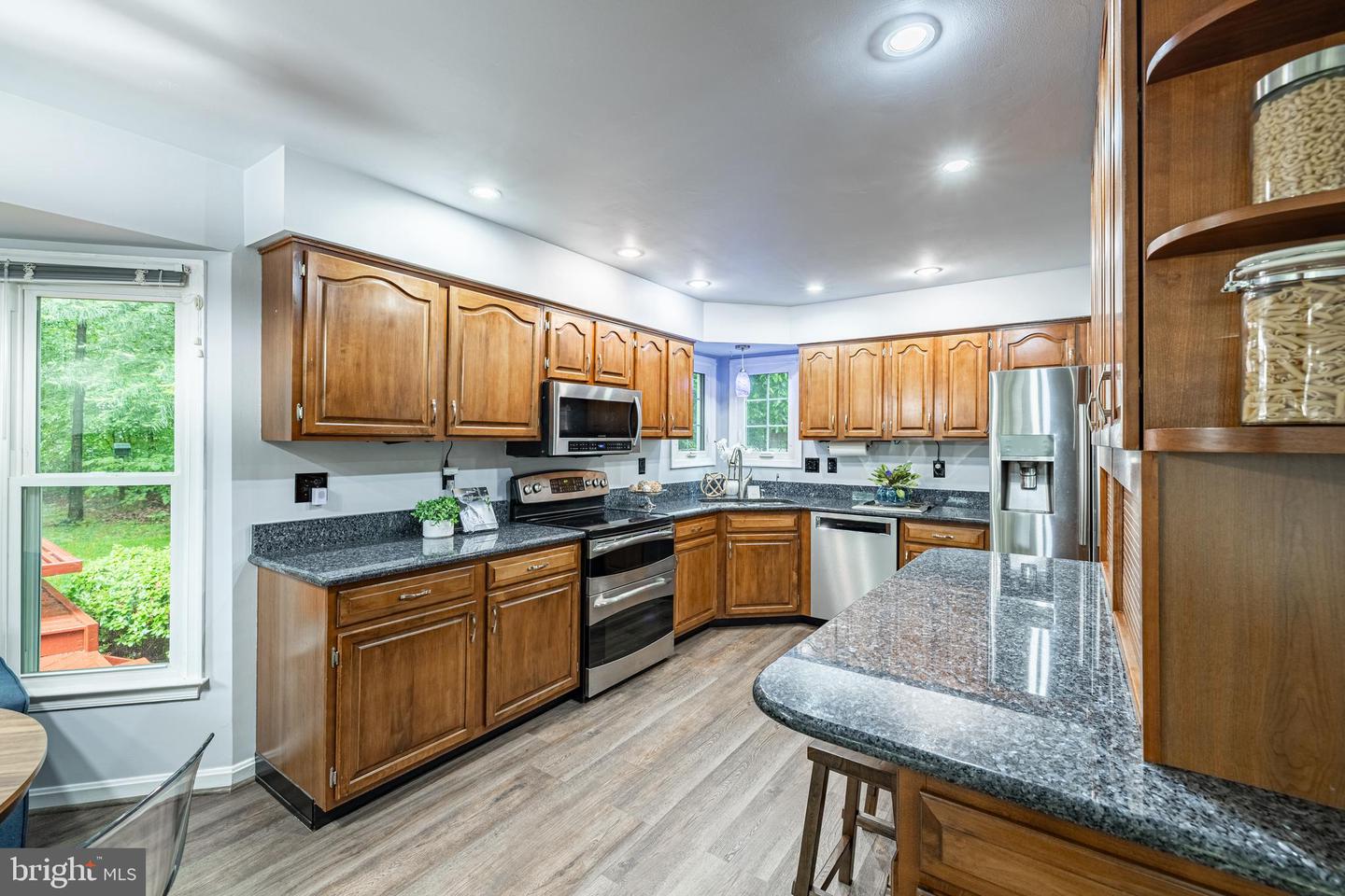 9123 WOOD POINTE WAY, FAIRFAX STATION, Virginia 22039, 4 Bedrooms Bedrooms, ,3 BathroomsBathrooms,Residential,For sale,9123 WOOD POINTE WAY,VAFX2218386 MLS # VAFX2218386