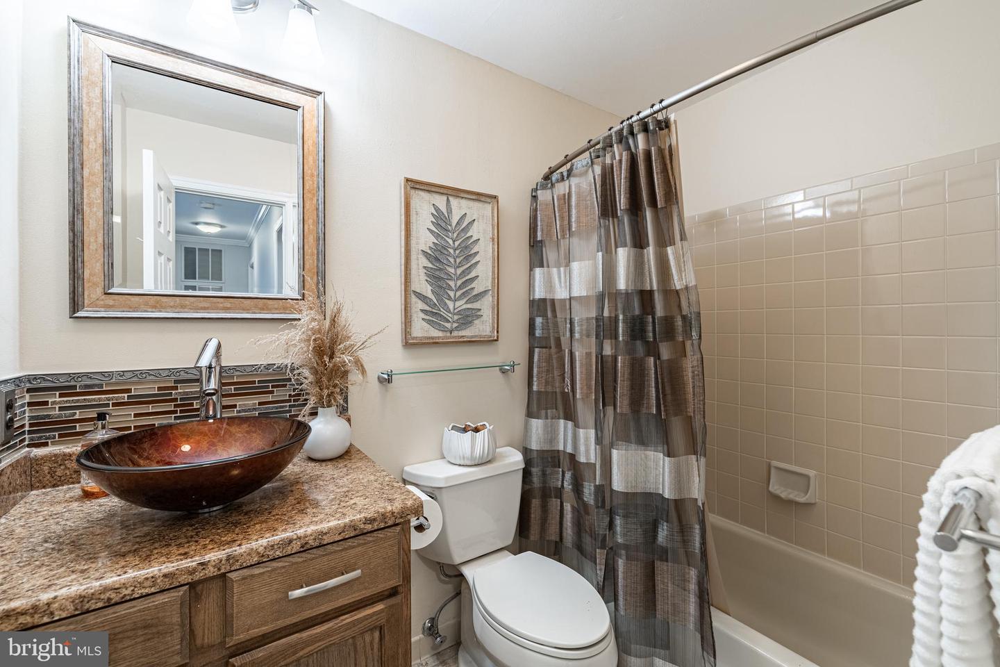 9123 WOOD POINTE WAY, FAIRFAX STATION, Virginia 22039, 4 Bedrooms Bedrooms, ,3 BathroomsBathrooms,Residential,For sale,9123 WOOD POINTE WAY,VAFX2218386 MLS # VAFX2218386