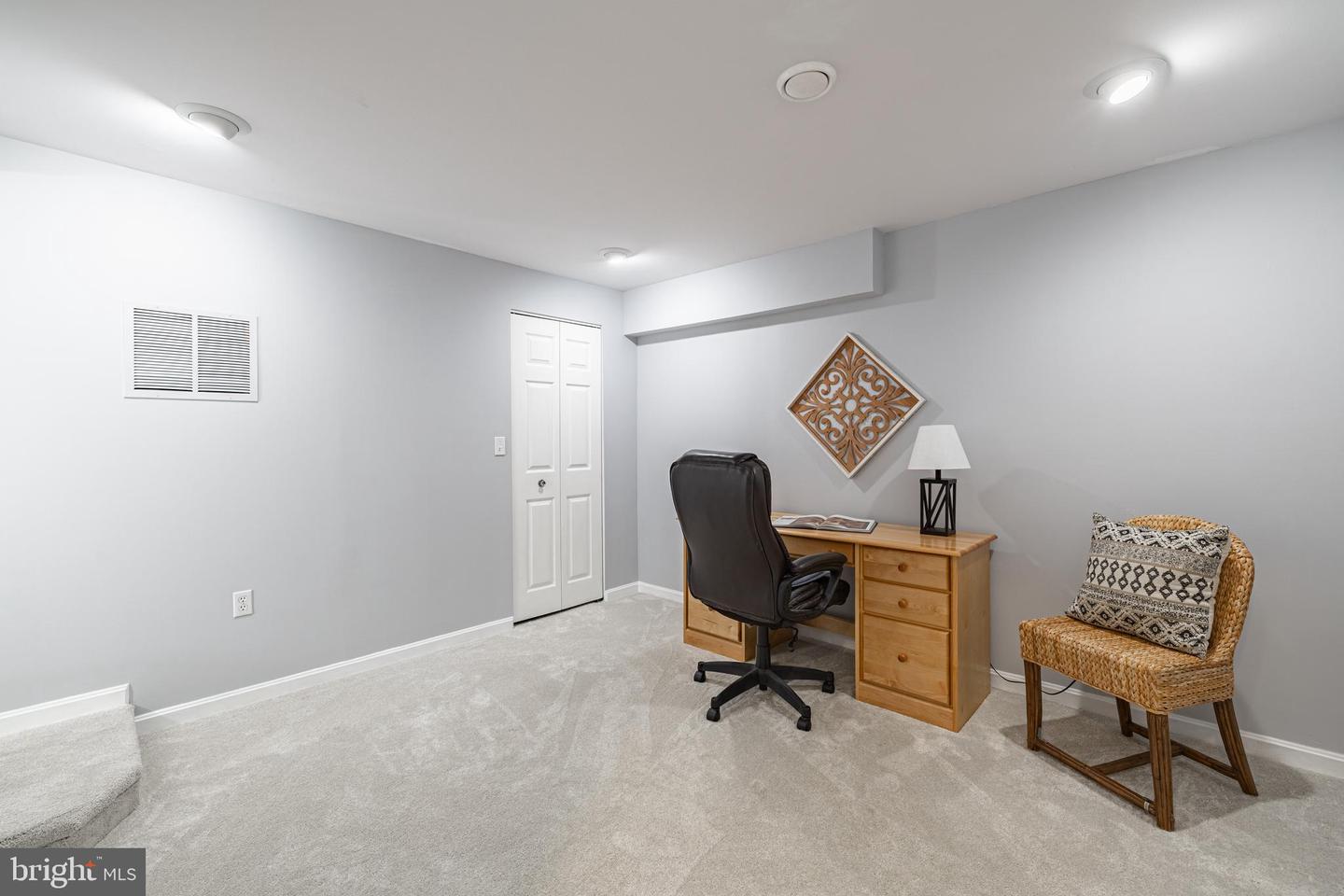 9123 WOOD POINTE WAY, FAIRFAX STATION, Virginia 22039, 4 Bedrooms Bedrooms, ,3 BathroomsBathrooms,Residential,For sale,9123 WOOD POINTE WAY,VAFX2218386 MLS # VAFX2218386