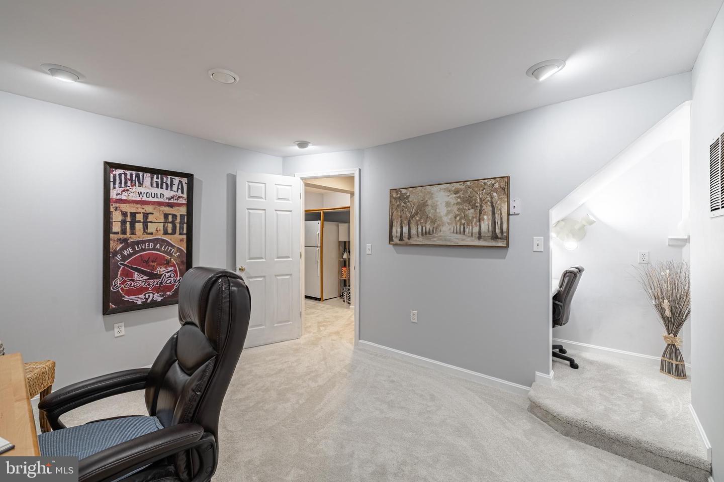 9123 WOOD POINTE WAY, FAIRFAX STATION, Virginia 22039, 4 Bedrooms Bedrooms, ,3 BathroomsBathrooms,Residential,For sale,9123 WOOD POINTE WAY,VAFX2218386 MLS # VAFX2218386
