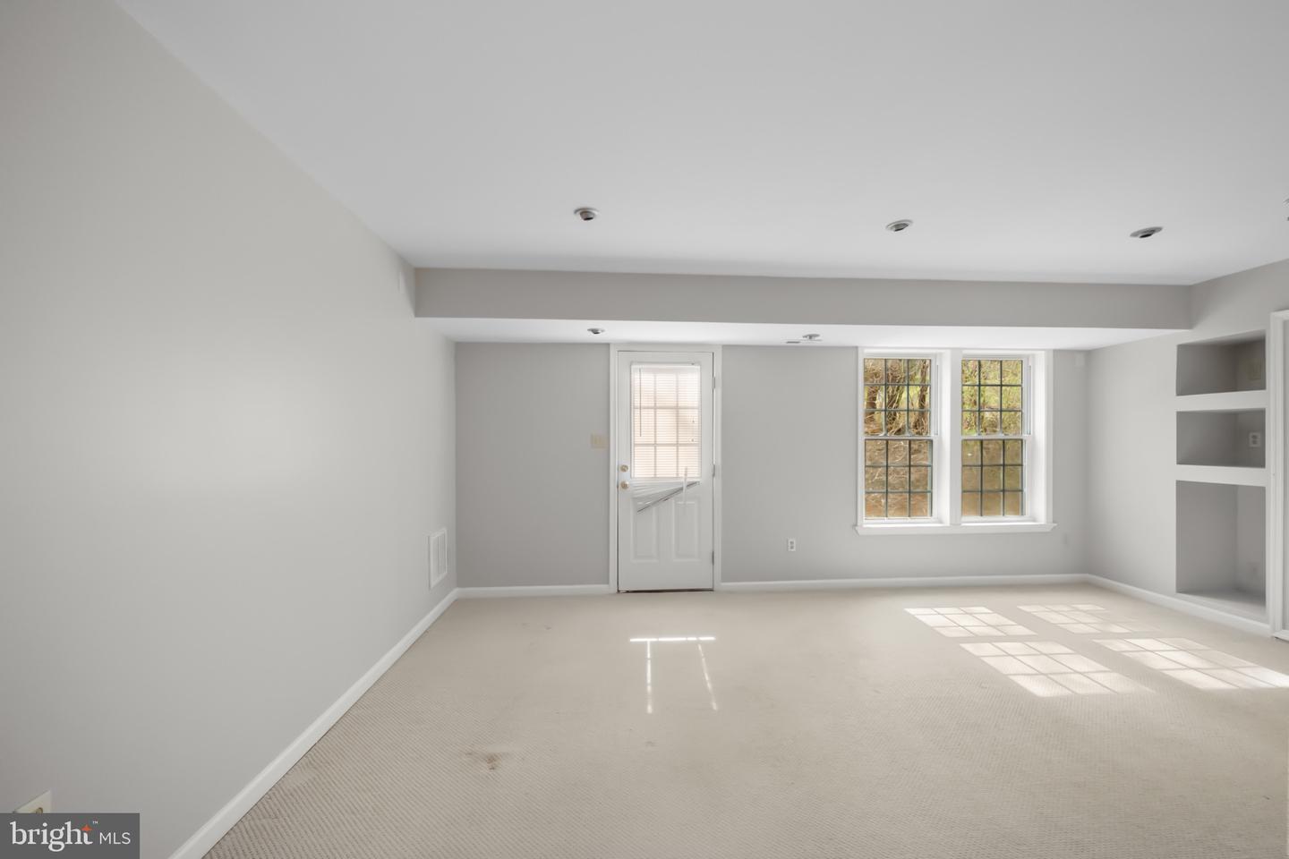 2320 TOWER AVE, WINCHESTER, Virginia 22601, 4 Bedrooms Bedrooms, ,2 BathroomsBathrooms,Residential,For sale,2320 TOWER AVE,VAWI2007072 MLS # VAWI2007072