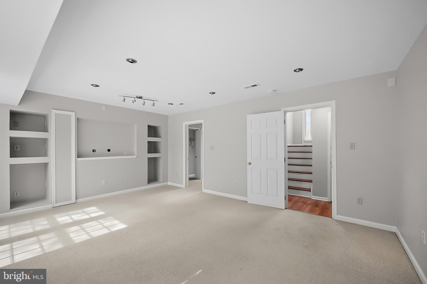 2320 TOWER AVE, WINCHESTER, Virginia 22601, 4 Bedrooms Bedrooms, ,2 BathroomsBathrooms,Residential,For sale,2320 TOWER AVE,VAWI2007072 MLS # VAWI2007072
