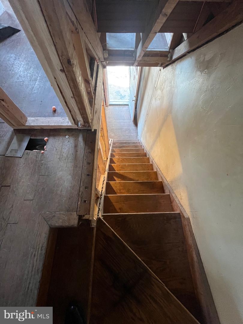 317 18TH ST NE, WASHINGTON, District Of Columbia 20002, 4 Bedrooms Bedrooms, ,3 BathroomsBathrooms,Residential,For sale,317 18TH ST NE,DCDC2176026 MLS # DCDC2176026