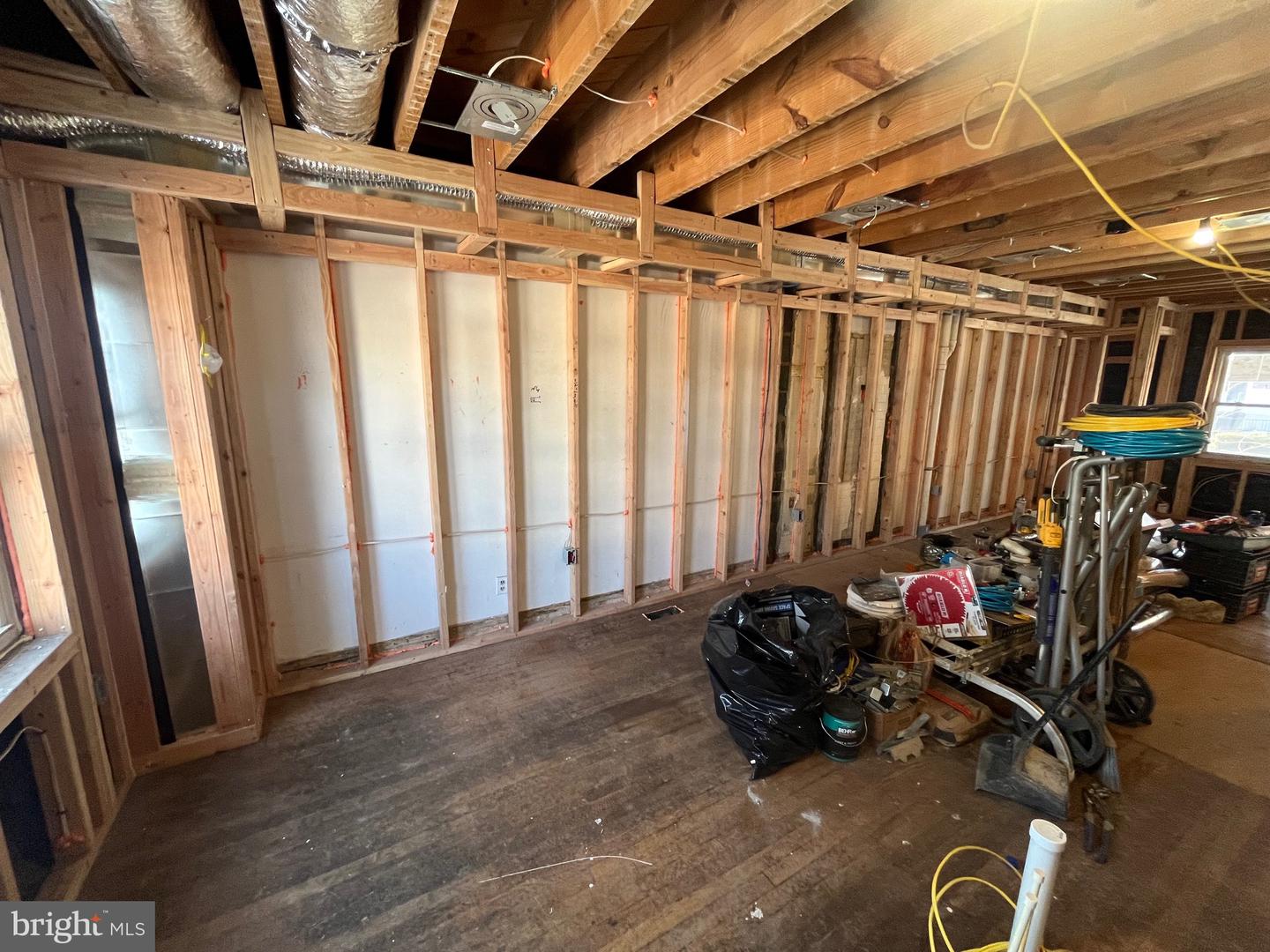 317 18TH ST NE, WASHINGTON, District Of Columbia 20002, 4 Bedrooms Bedrooms, ,3 BathroomsBathrooms,Residential,For sale,317 18TH ST NE,DCDC2176026 MLS # DCDC2176026
