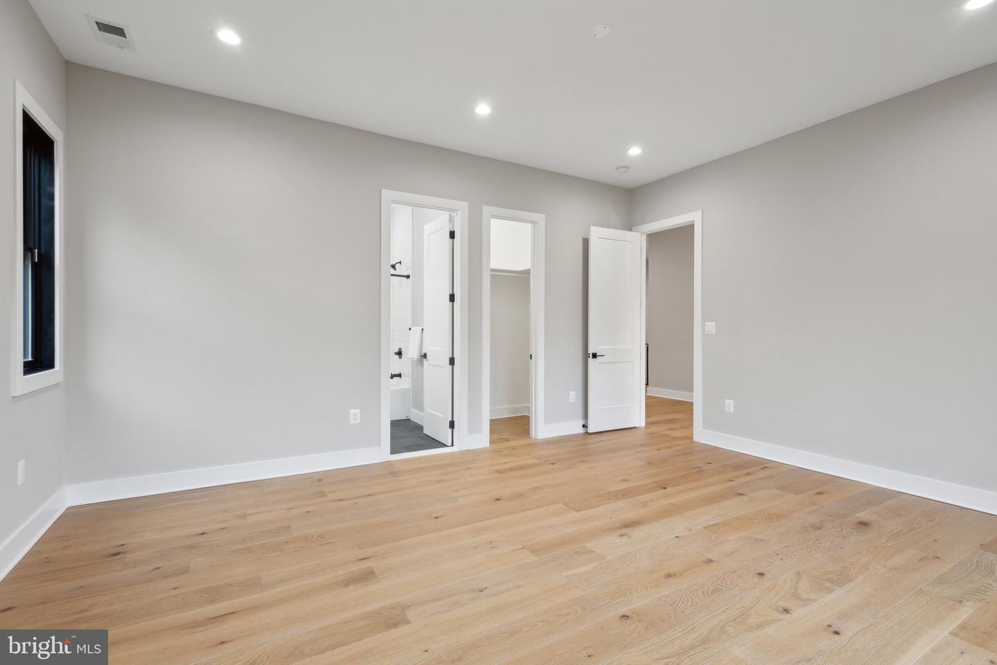 6919 BERKELEY ST, FALLS CHURCH, Virginia 22043, 7 Bedrooms Bedrooms, 7 Rooms Rooms,7 BathroomsBathrooms,Residential,For sale,6919 BERKELEY ST,VAFX2219380 MLS # VAFX2219380