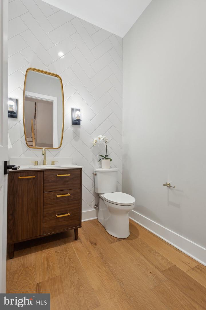 6919 BERKELEY ST, FALLS CHURCH, Virginia 22043, 7 Bedrooms Bedrooms, 7 Rooms Rooms,7 BathroomsBathrooms,Residential,For sale,6919 BERKELEY ST,VAFX2219380 MLS # VAFX2219380
