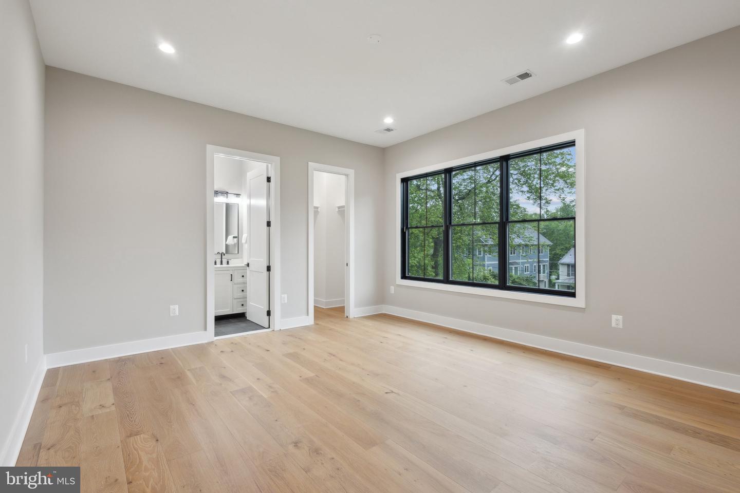 6919 BERKELEY ST, FALLS CHURCH, Virginia 22043, 7 Bedrooms Bedrooms, 7 Rooms Rooms,7 BathroomsBathrooms,Residential,For sale,6919 BERKELEY ST,VAFX2219380 MLS # VAFX2219380