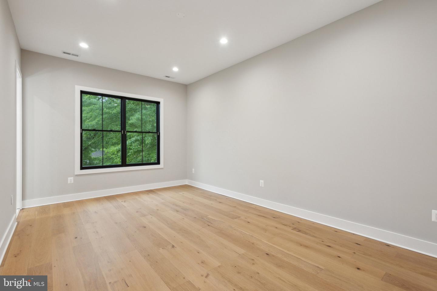 6919 BERKELEY ST, FALLS CHURCH, Virginia 22043, 7 Bedrooms Bedrooms, 7 Rooms Rooms,7 BathroomsBathrooms,Residential,For sale,6919 BERKELEY ST,VAFX2219380 MLS # VAFX2219380