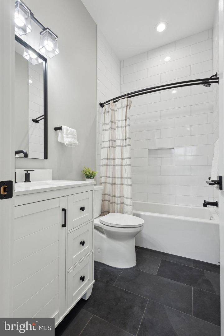 6919 BERKELEY ST, FALLS CHURCH, Virginia 22043, 7 Bedrooms Bedrooms, 7 Rooms Rooms,7 BathroomsBathrooms,Residential,For sale,6919 BERKELEY ST,VAFX2219380 MLS # VAFX2219380