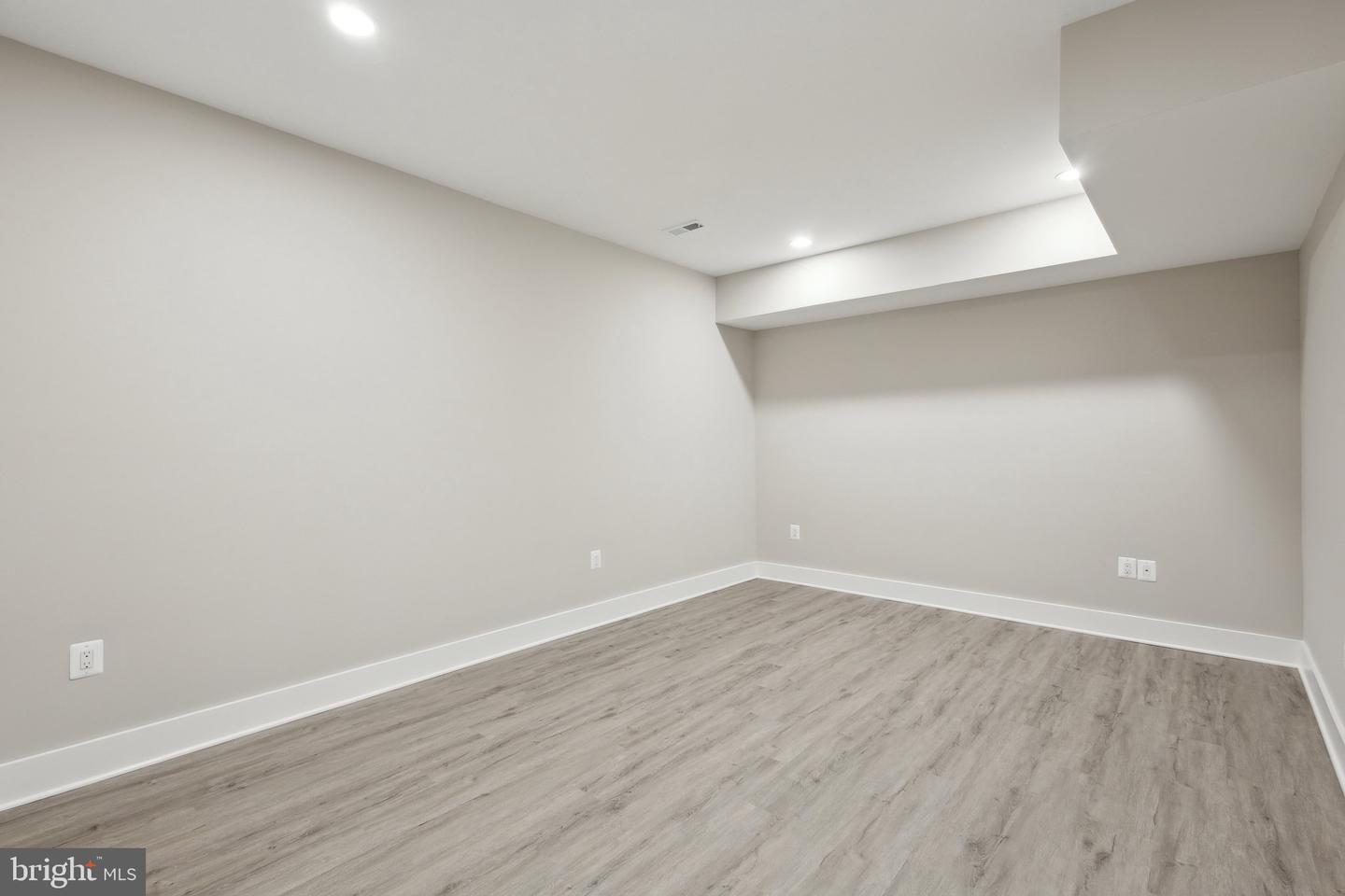 6919 BERKELEY ST, FALLS CHURCH, Virginia 22043, 7 Bedrooms Bedrooms, 7 Rooms Rooms,7 BathroomsBathrooms,Residential,For sale,6919 BERKELEY ST,VAFX2219380 MLS # VAFX2219380