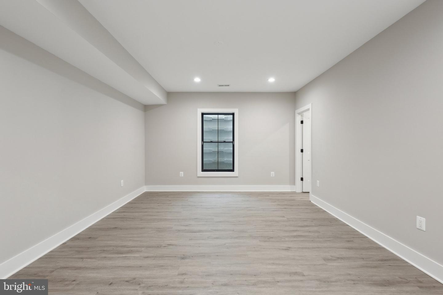 6919 BERKELEY ST, FALLS CHURCH, Virginia 22043, 7 Bedrooms Bedrooms, 7 Rooms Rooms,7 BathroomsBathrooms,Residential,For sale,6919 BERKELEY ST,VAFX2219380 MLS # VAFX2219380