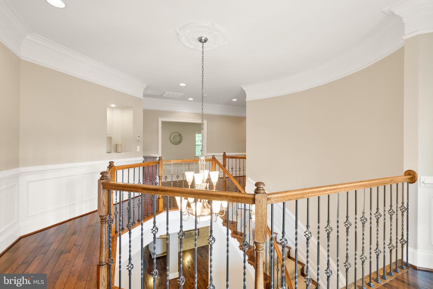 7534 RED HILL DR, SPRINGFIELD, Virginia 22153, 6 Bedrooms Bedrooms, ,5 BathroomsBathrooms,Residential,For sale,7534 RED HILL DR,VAFX2219730 MLS # VAFX2219730