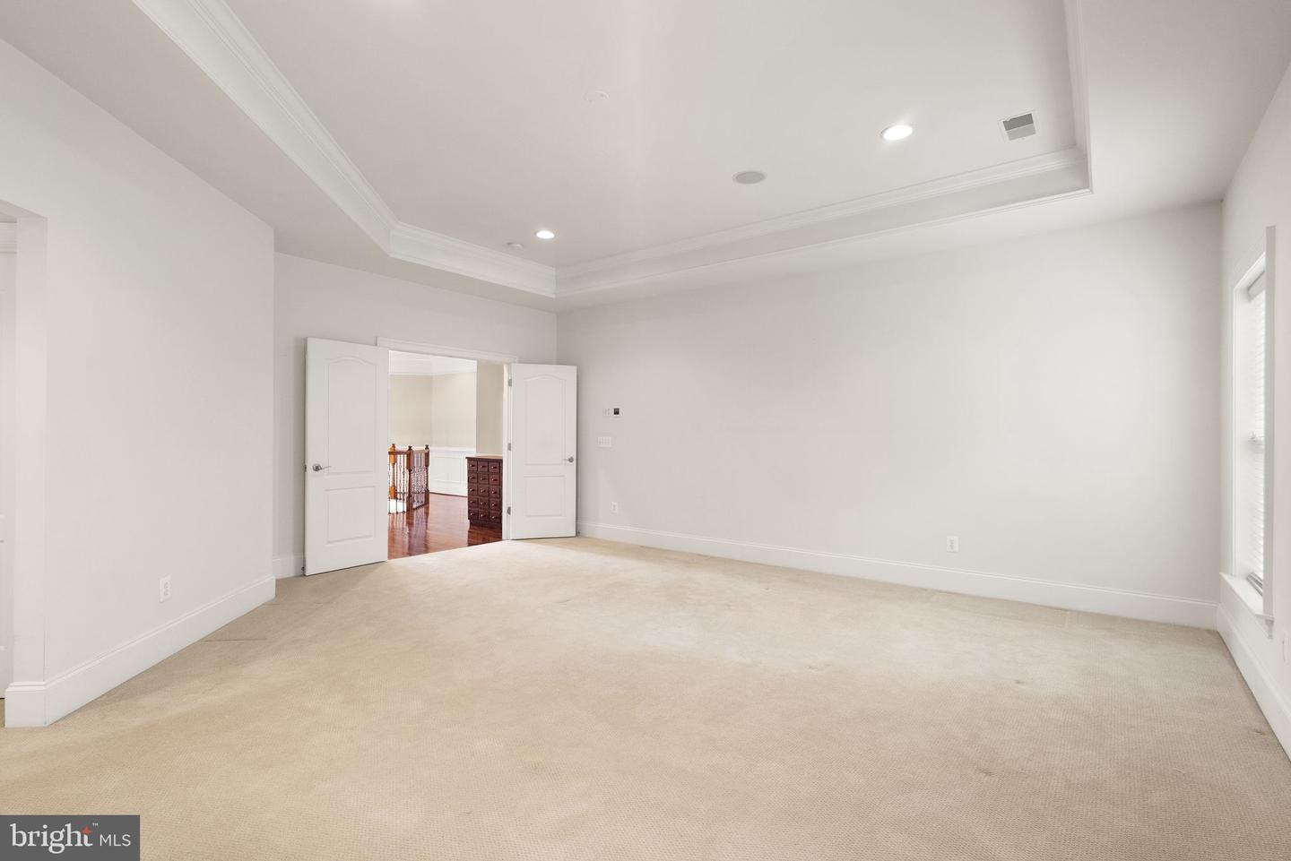 7534 RED HILL DR, SPRINGFIELD, Virginia 22153, 6 Bedrooms Bedrooms, ,5 BathroomsBathrooms,Residential,For sale,7534 RED HILL DR,VAFX2219730 MLS # VAFX2219730