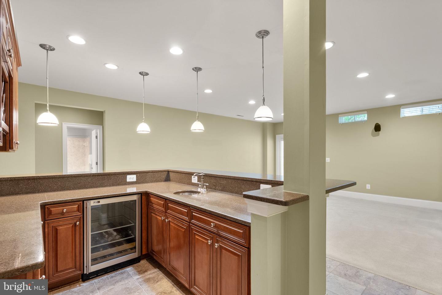 7534 RED HILL DR, SPRINGFIELD, Virginia 22153, 6 Bedrooms Bedrooms, ,5 BathroomsBathrooms,Residential,For sale,7534 RED HILL DR,VAFX2219730 MLS # VAFX2219730