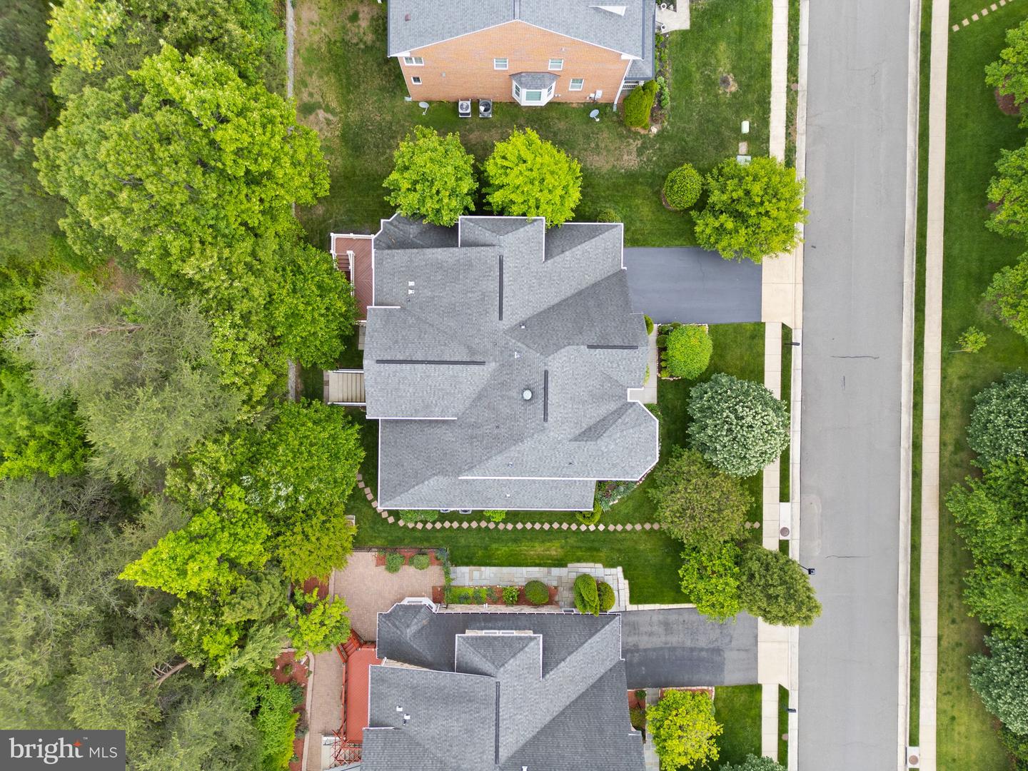 7534 RED HILL DR, SPRINGFIELD, Virginia 22153, 6 Bedrooms Bedrooms, ,5 BathroomsBathrooms,Residential,For sale,7534 RED HILL DR,VAFX2219730 MLS # VAFX2219730