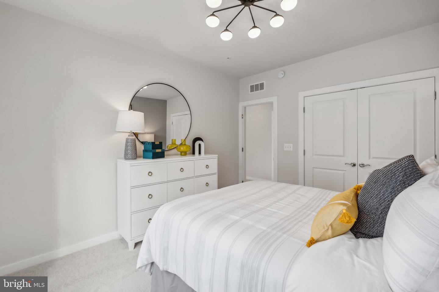 2139 GLACIER RD, HERNDON, Virginia 20170, 2 Bedrooms Bedrooms, ,2 BathroomsBathrooms,Residential,For sale,2139 GLACIER RD,VAFX2220298 MLS # VAFX2220298