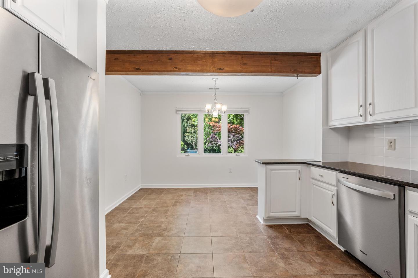 2320 GLADE BANK WAY, RESTON, Virginia 20191, 3 Bedrooms Bedrooms, ,2 BathroomsBathrooms,Residential,For sale,2320 GLADE BANK WAY,VAFX2221184 MLS # VAFX2221184