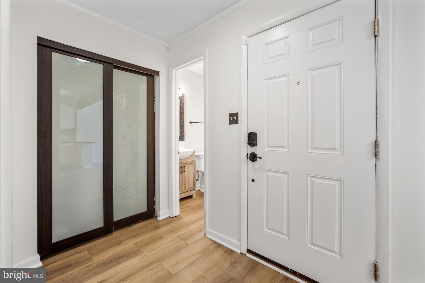 2320 GLADE BANK WAY, RESTON, Virginia 20191, 3 Bedrooms Bedrooms, ,2 BathroomsBathrooms,Residential,For sale,2320 GLADE BANK WAY,VAFX2221184 MLS # VAFX2221184