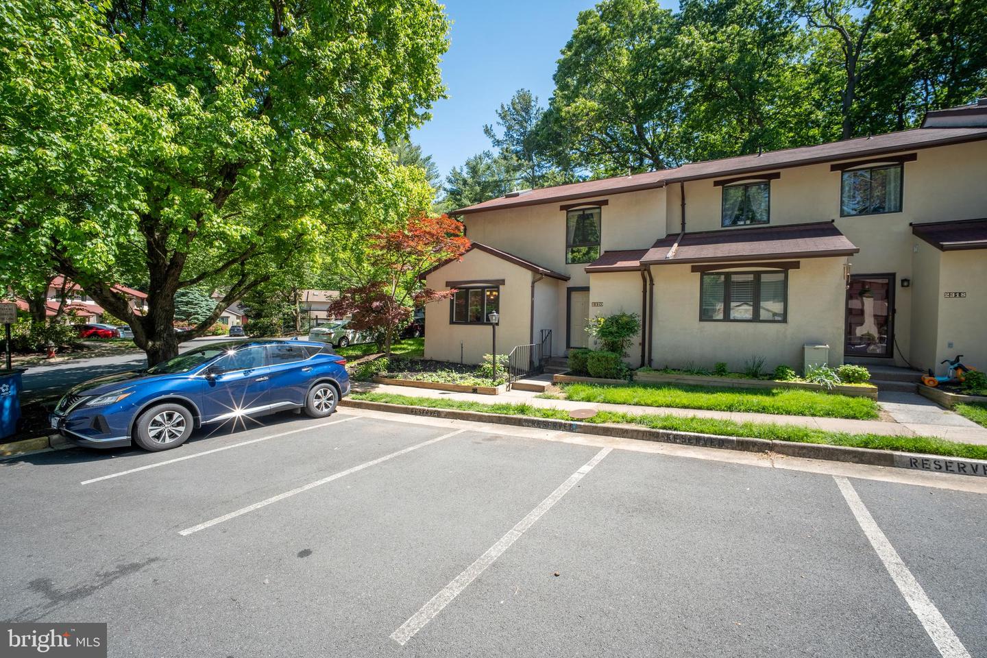 2320 GLADE BANK WAY, RESTON, Virginia 20191, 3 Bedrooms Bedrooms, ,2 BathroomsBathrooms,Residential,For sale,2320 GLADE BANK WAY,VAFX2221184 MLS # VAFX2221184