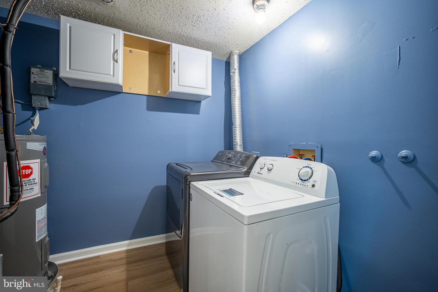 2320 GLADE BANK WAY, RESTON, Virginia 20191, 3 Bedrooms Bedrooms, ,2 BathroomsBathrooms,Residential,For sale,2320 GLADE BANK WAY,VAFX2221184 MLS # VAFX2221184