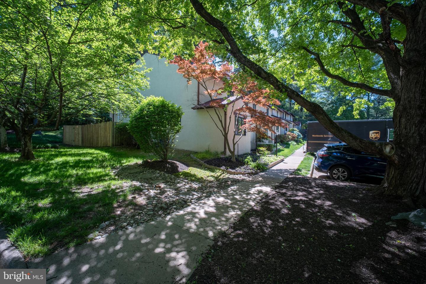 2320 GLADE BANK WAY, RESTON, Virginia 20191, 3 Bedrooms Bedrooms, ,2 BathroomsBathrooms,Residential,For sale,2320 GLADE BANK WAY,VAFX2221184 MLS # VAFX2221184