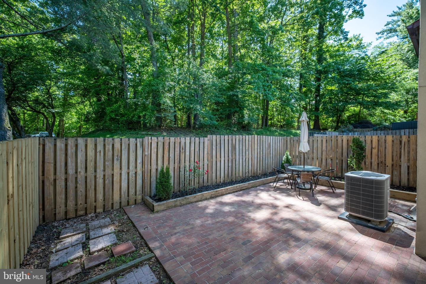 2320 GLADE BANK WAY, RESTON, Virginia 20191, 3 Bedrooms Bedrooms, ,2 BathroomsBathrooms,Residential,For sale,2320 GLADE BANK WAY,VAFX2221184 MLS # VAFX2221184