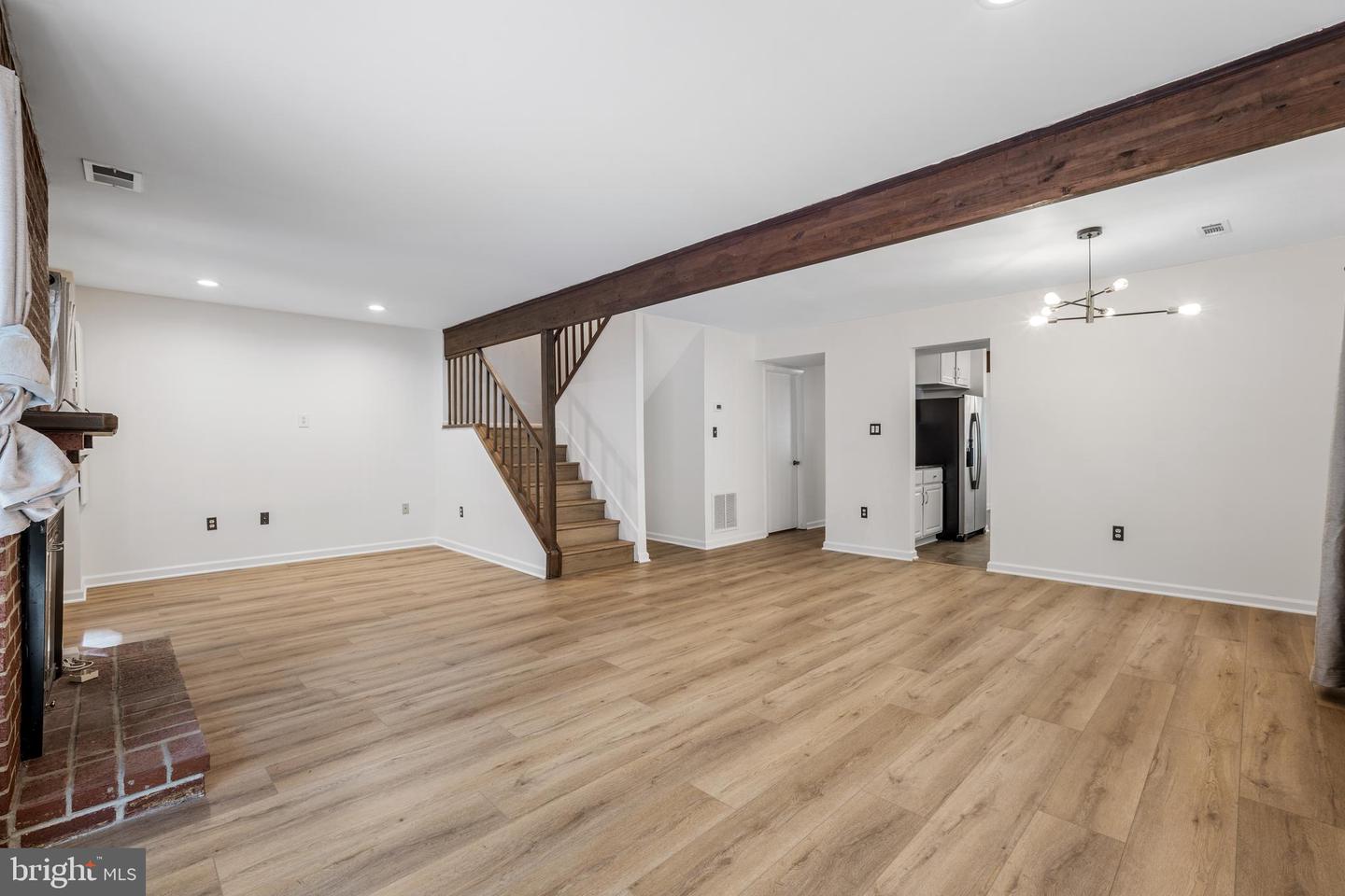 2320 GLADE BANK WAY, RESTON, Virginia 20191, 3 Bedrooms Bedrooms, ,2 BathroomsBathrooms,Residential,For sale,2320 GLADE BANK WAY,VAFX2221184 MLS # VAFX2221184