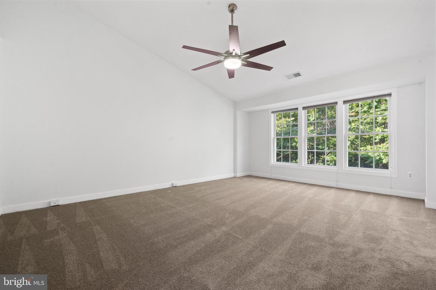 6448 KATHERINE ANN LN, SPRINGFIELD, Virginia 22150, 3 Bedrooms Bedrooms, 7 Rooms Rooms,3 BathroomsBathrooms,Residential,For sale,6448 KATHERINE ANN LN,VAFX2221408 MLS # VAFX2221408