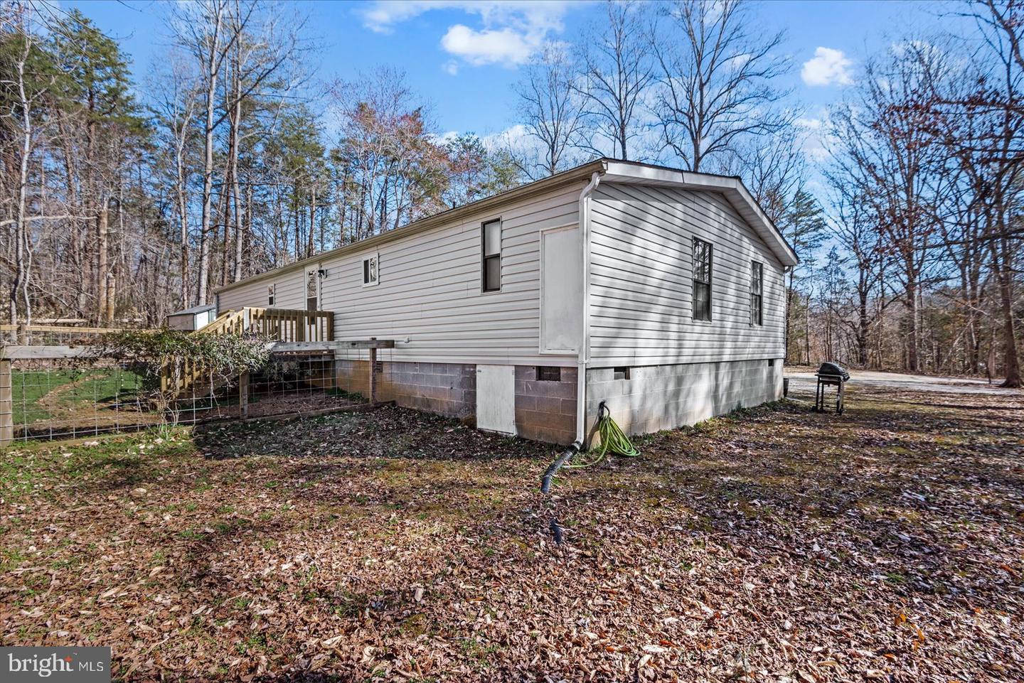 197 HOLLY GROVE CT, BUMPASS, Virginia 23024, 3 Bedrooms Bedrooms, ,2 BathroomsBathrooms,Residential,For sale,197 HOLLY GROVE CT,VALA2007312 MLS # VALA2007312