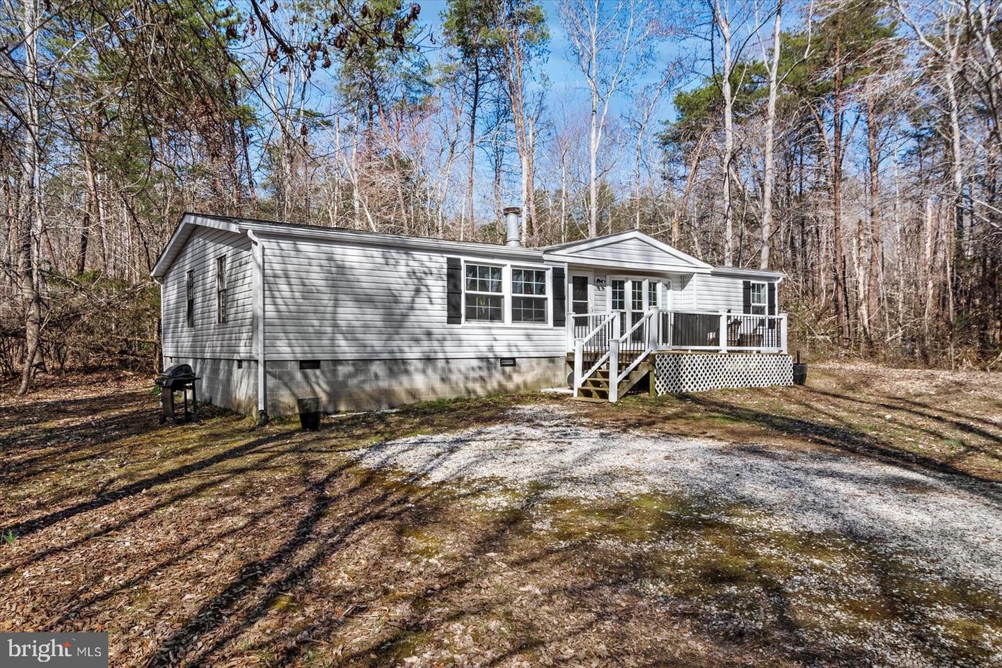 197 HOLLY GROVE CT, BUMPASS, Virginia 23024, 3 Bedrooms Bedrooms, ,2 BathroomsBathrooms,Residential,For sale,197 HOLLY GROVE CT,VALA2007312 MLS # VALA2007312