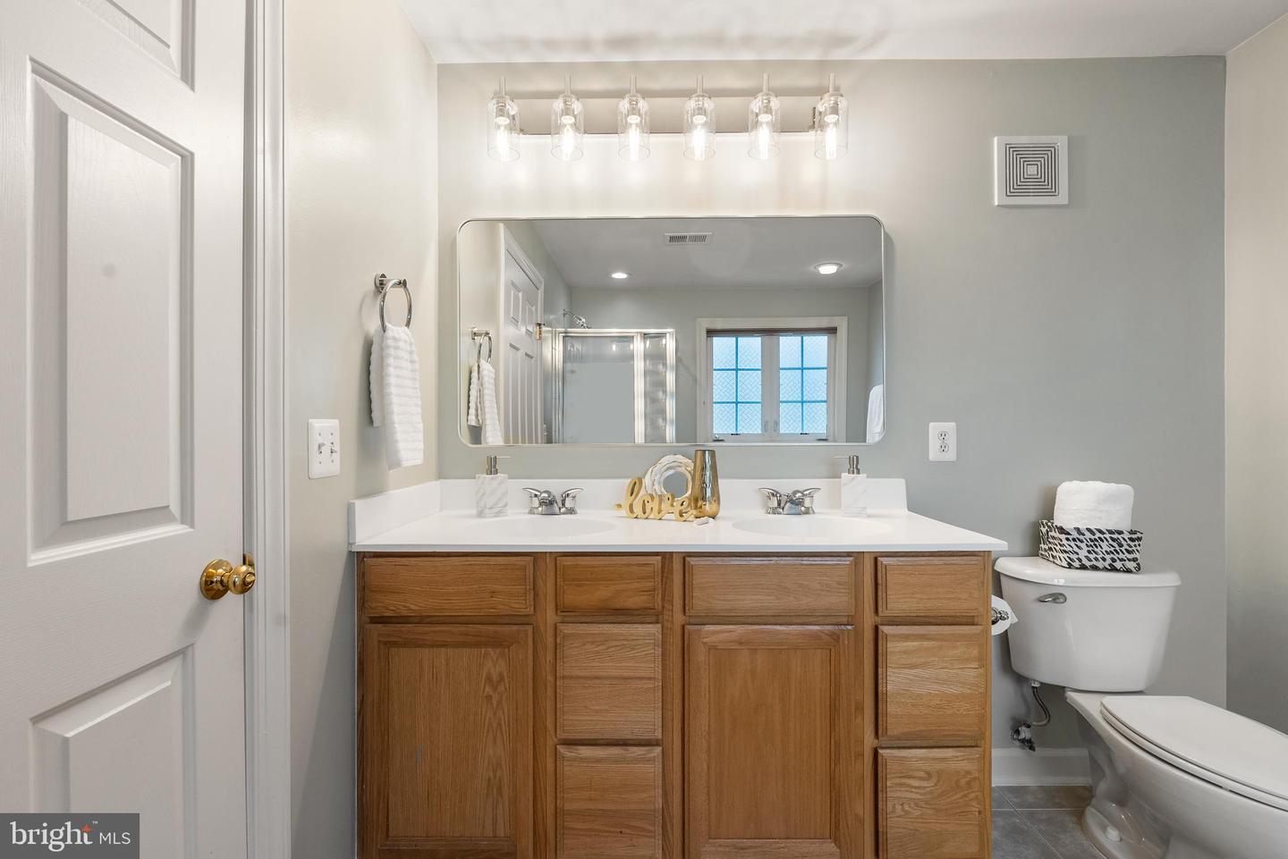 8001 SAMUEL WALLIS ST, LORTON, Virginia 22079, 4 Bedrooms Bedrooms, ,2 BathroomsBathrooms,Residential,For sale,8001 SAMUEL WALLIS ST,VAFX2222950 MLS # VAFX2222950