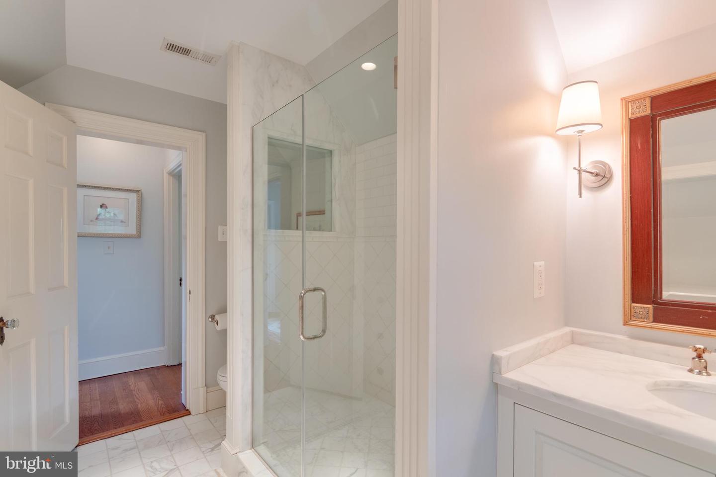 1911 BELLE HAVEN RD, ALEXANDRIA, Virginia 22307, 4 Bedrooms Bedrooms, ,3 BathroomsBathrooms,Residential,For sale,1911 BELLE HAVEN RD,VAFX2224364 MLS # VAFX2224364