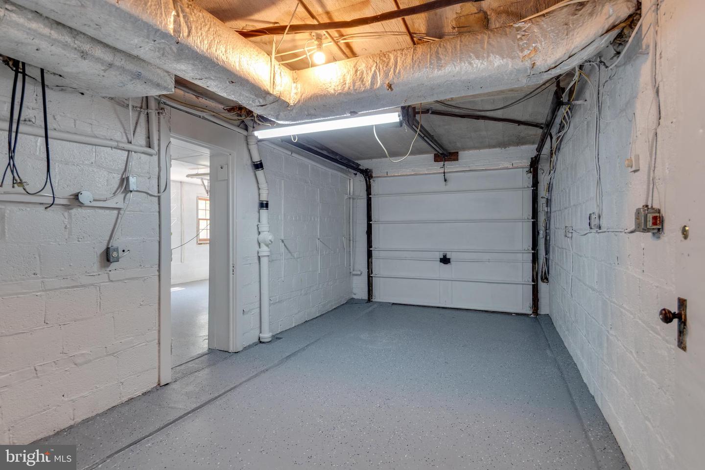1911 BELLE HAVEN RD, ALEXANDRIA, Virginia 22307, 4 Bedrooms Bedrooms, ,3 BathroomsBathrooms,Residential,For sale,1911 BELLE HAVEN RD,VAFX2224364 MLS # VAFX2224364