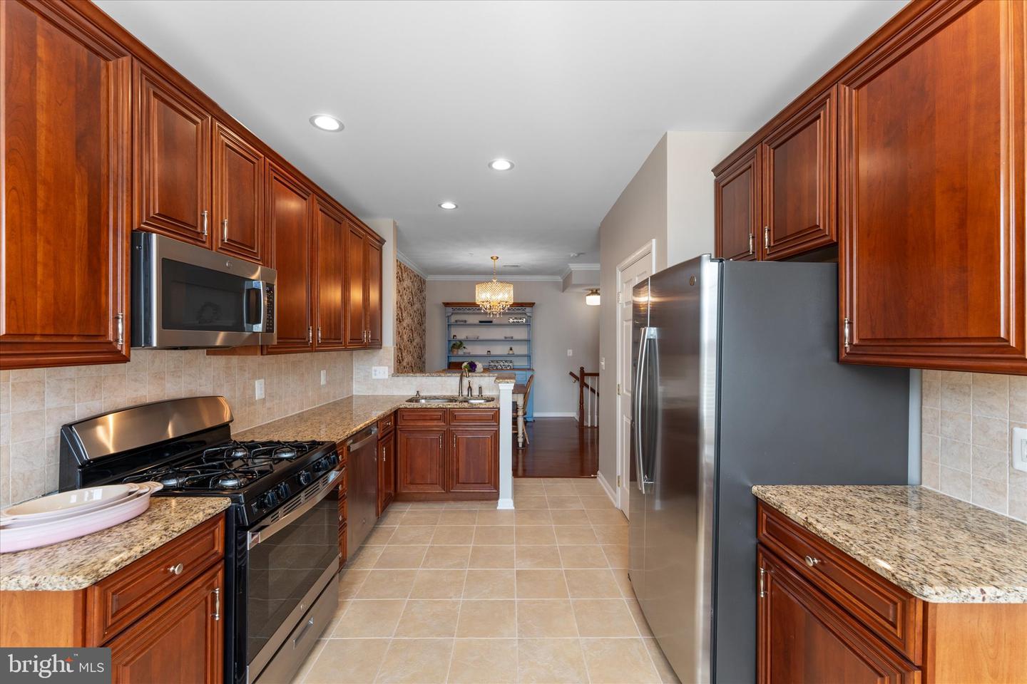 43840 HICKORY CORNER TER #112, ASHBURN, Virginia 20147, 2 Bedrooms Bedrooms, ,2 BathroomsBathrooms,Residential,For sale,43840 HICKORY CORNER TER #112,VALO2090122 MLS # VALO2090122