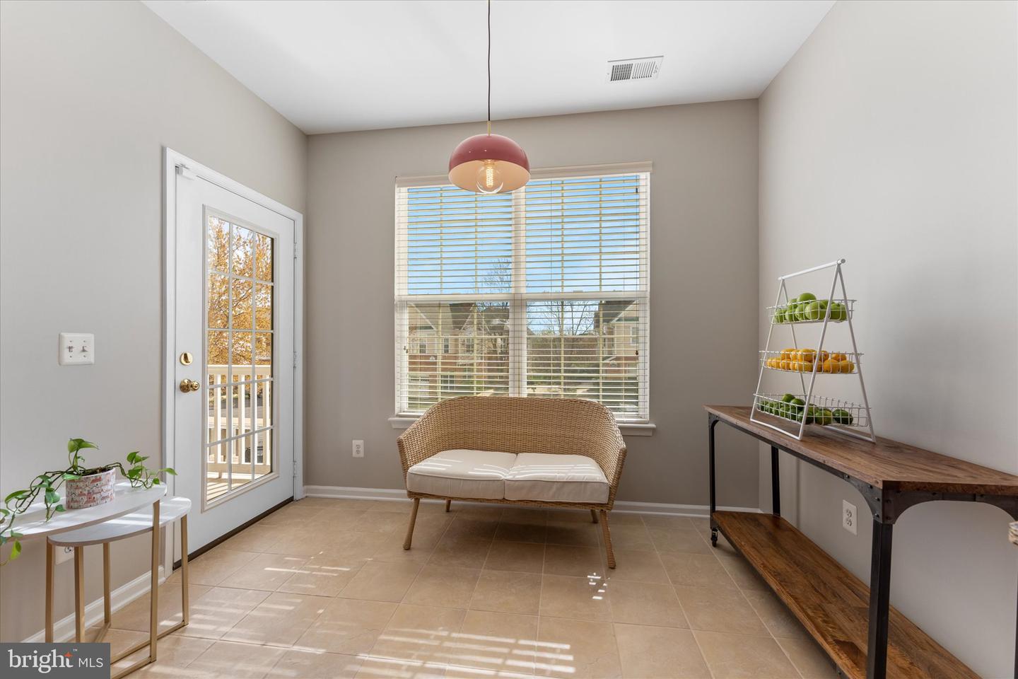 43840 HICKORY CORNER TER #112, ASHBURN, Virginia 20147, 2 Bedrooms Bedrooms, ,2 BathroomsBathrooms,Residential,For sale,43840 HICKORY CORNER TER #112,VALO2090122 MLS # VALO2090122